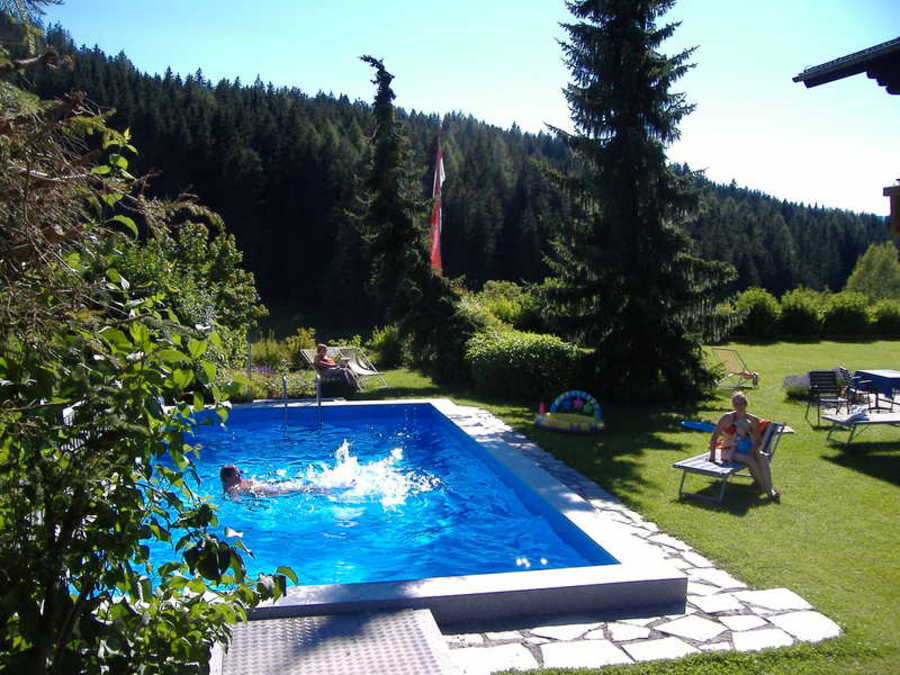 Sonnenterrasse mit Pool - Gästehaus Elisabeth