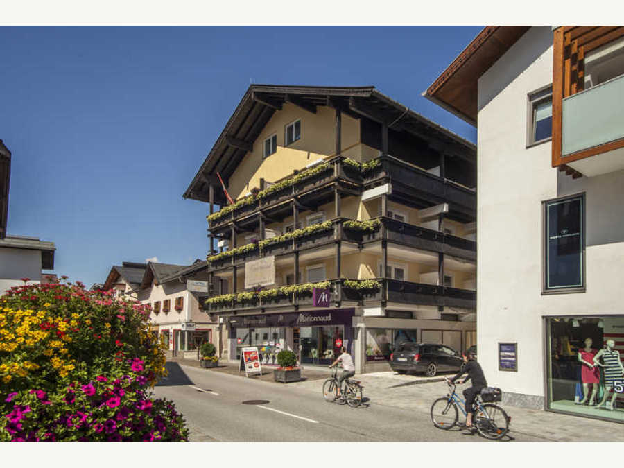 Panoramahotel Garni*** in St. Johann in Tirol