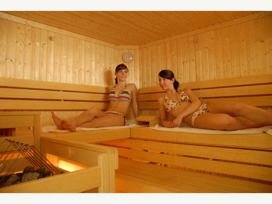 Enstpannung im Saunabereich - Berghof Riesneralm