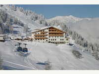 Winteransicht Hotel direkt an der Schipiste,  - Berghotel Gerlosstein