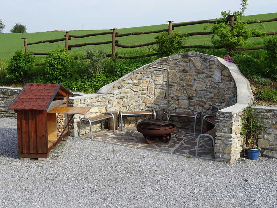 gemütlicher Grillplatz - Gästehaus zur alten Buche