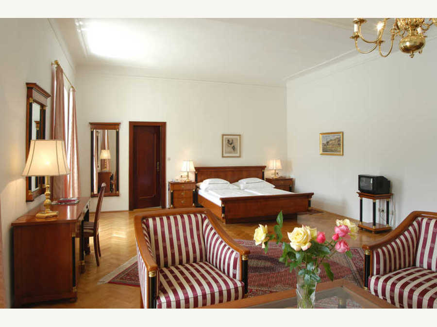 Zimmer mit Donaublick - Hotel Richard Löwenherz