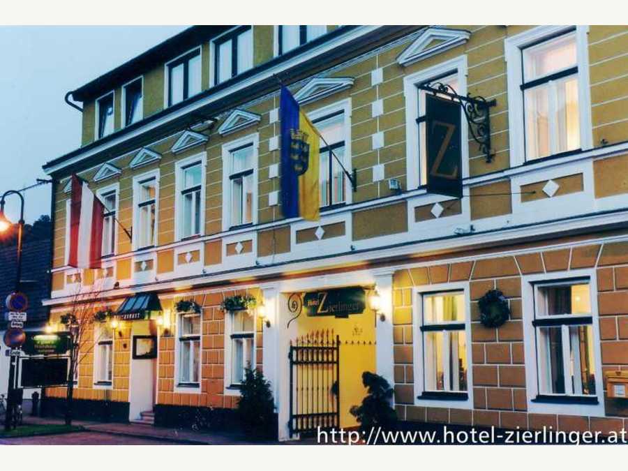 Hotelfront - Hotel Zierlinger