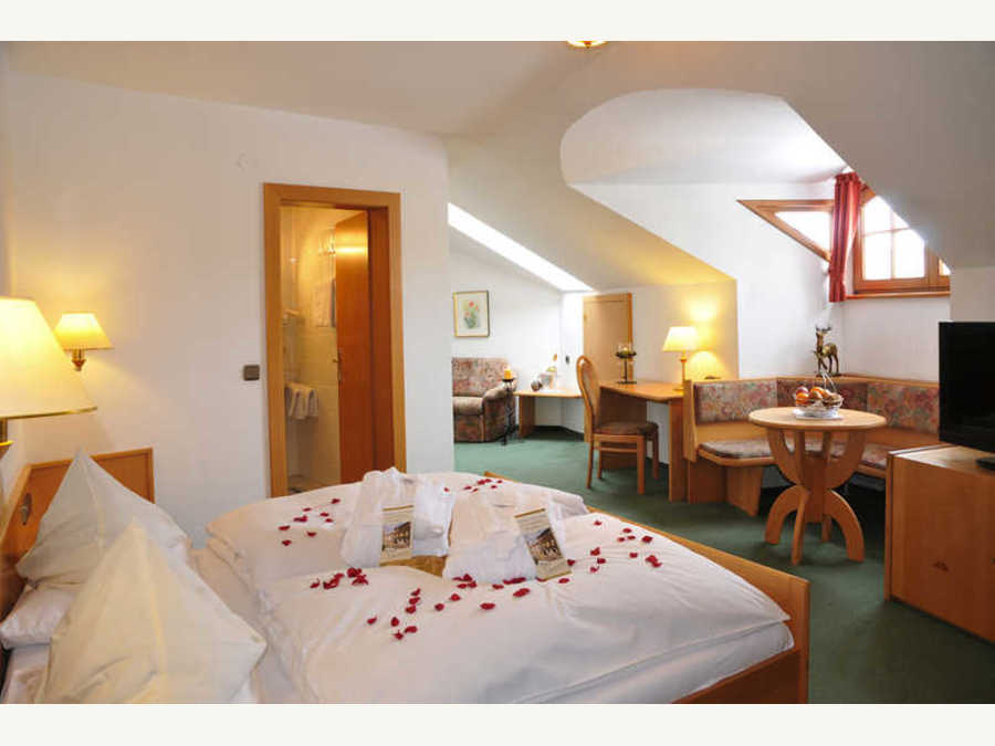 30 Komfort Doppelzimmer zum wohlfühlen - Hotel Zum goldenen Hirschen