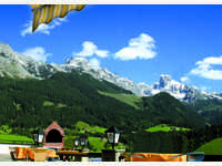 Terrasse mit Blick auf die Bischofsmütze - Salzburger Dolomitenhof